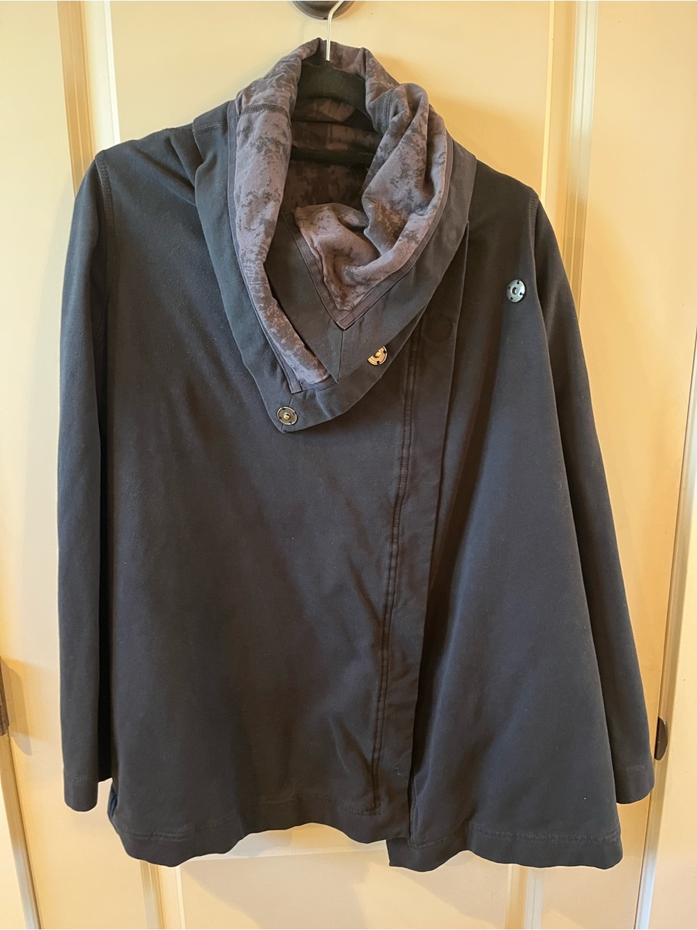 lululemon Savasana Wrap Jacket Black